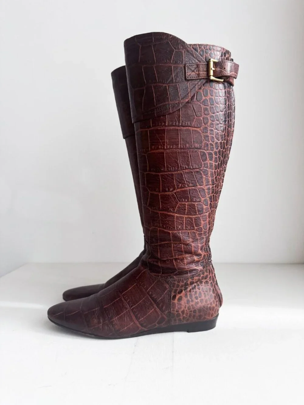 Vintage Handmade BCBG Alligator Print Brown Boots 7